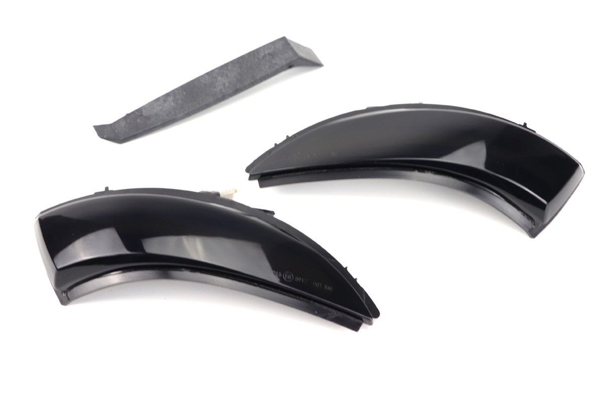 Suitable for 13-18 Renault Clio Iv Modified Led Reversing Mirror Rearview Mirror Running Light Turn Signal