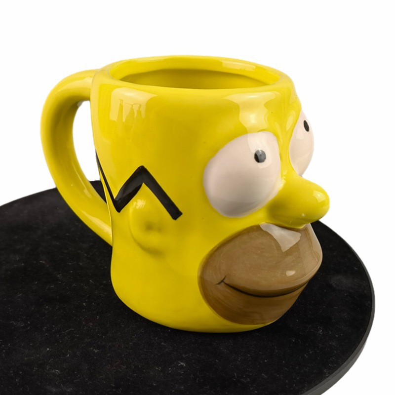 Selección estricta de dibujos animados Simpson una taza de cerámica amarilla taza 3D personalidad curiosa regalo para amigos