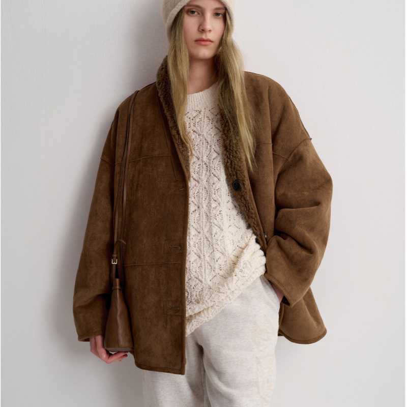 Sheepskin Fur Outwear with Suede Collar, Loose Retro Suede Lapel Fur All-In-One Top to Keep Warm