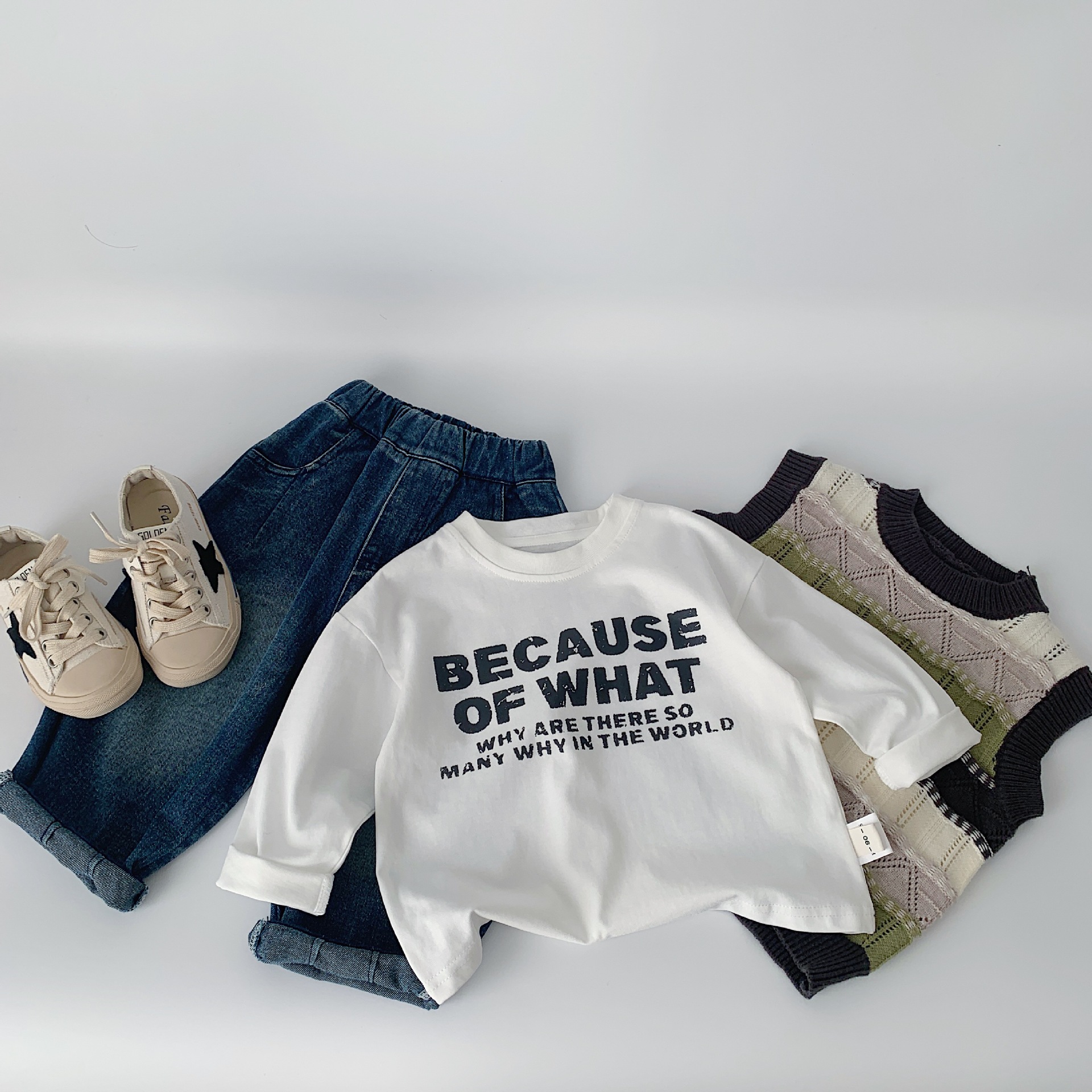 Maibao camiseta para niños 2024 primavera cuello redondo manga larga para niños Nueva camiseta larga casual ropa para niños carta Camisa de algodón moda