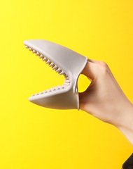 Japanese-style kitchen heat-resistant and insulated gloves, thick silicone oven and microwave heat-resistant gloves, cast iron pot high-temperature resistant hand clamp