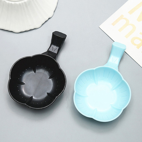 Calligraphy ink dish, plastic water dish, multi-purpose pen holder, pen washer, blue and black plum blossom dish, four treasures of student study