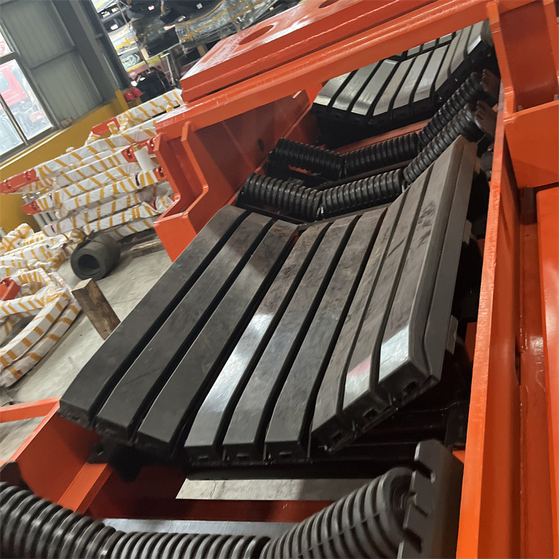1200 型矿用缓冲床保护输送带分散冲击力输送带防撕裂缓冲装置