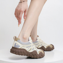 2025秋冬户外登山鞋女新款防滑徒步鞋透气网面运动鞋鞋子百搭女鞋