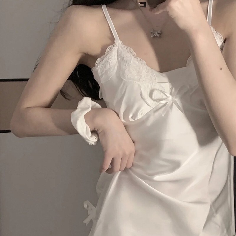 French-Style Pure Desire Sexy Camisole Nightdress for Women, Summer Thin Nightgown, Trendy New Lace V-Neck Sweet Loungewear French-Style Pure Desire Sexy Camisole Nightdress for Women, Summer Thin Nightgown, Trendy New Lace V-Neck Sweet Loungewear