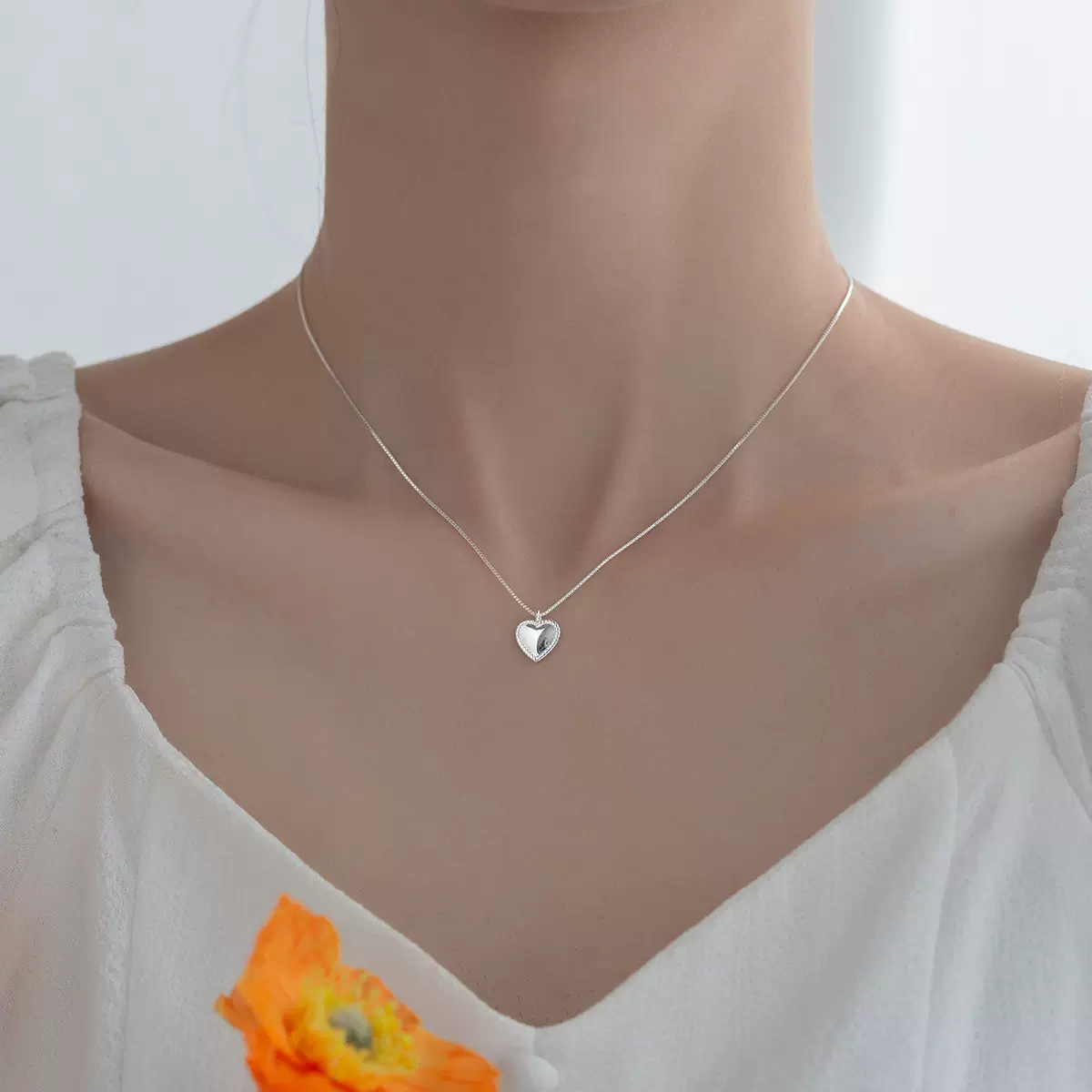 S925纯银法式光面爱心项链简约INS风心形桃心锁骨链女Y00447