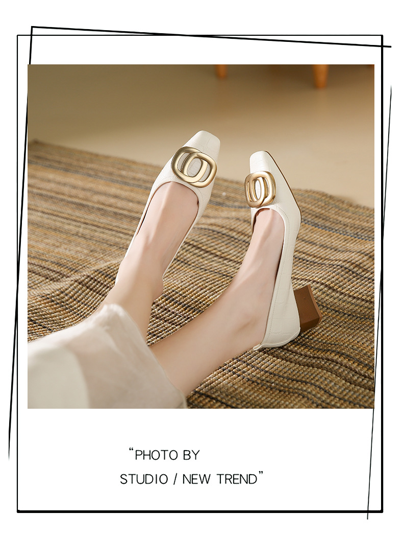 Damen Pumps Mit Karreeform Und Blockabsatz Aus Weichem Leder_voghion.com