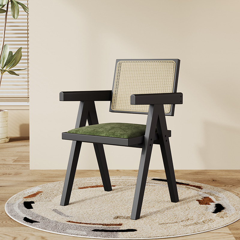 Sillas de comedor de madera maciza sillas medievales nórdicas con reposabrazos sillas K sillas de caña domésticas sillas de caña Chandigarh