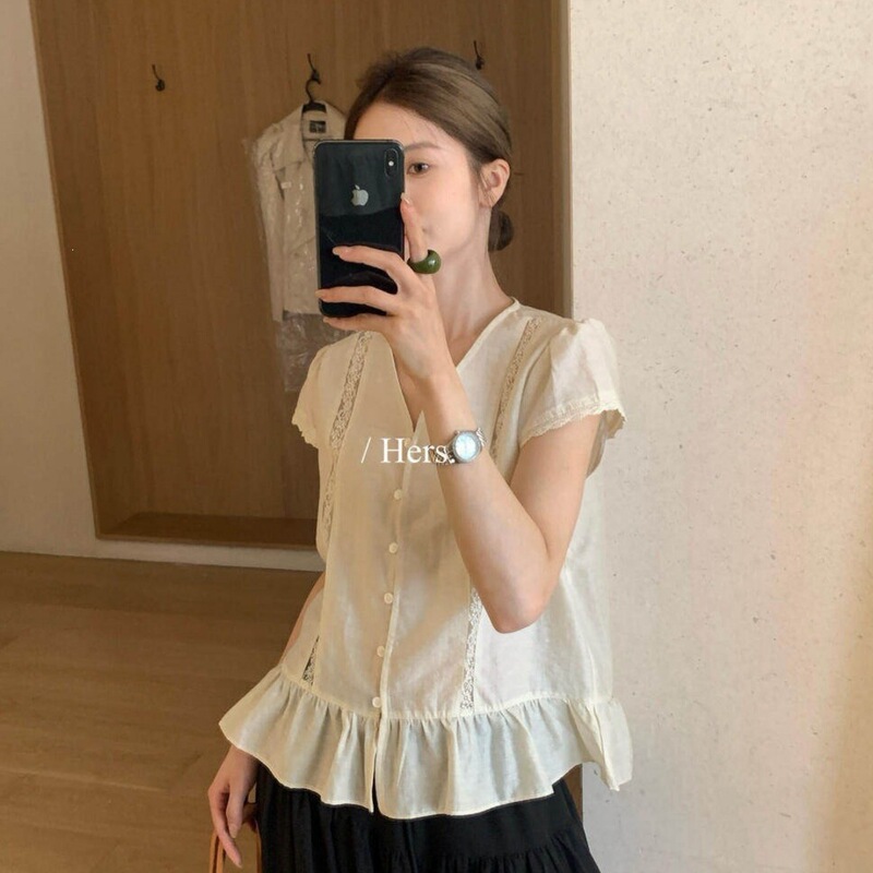Hers Sweet Summer Fashionable Retro Style Lace Patchwork Versatile Slimming V-Neck Short Sleeve Blouse for Women 80407 Hers Sweet Summer Fashionable Retro Style Lace Patchwork Versatile Slimming V-Neck Short Sleeve Blouse for Women 80407