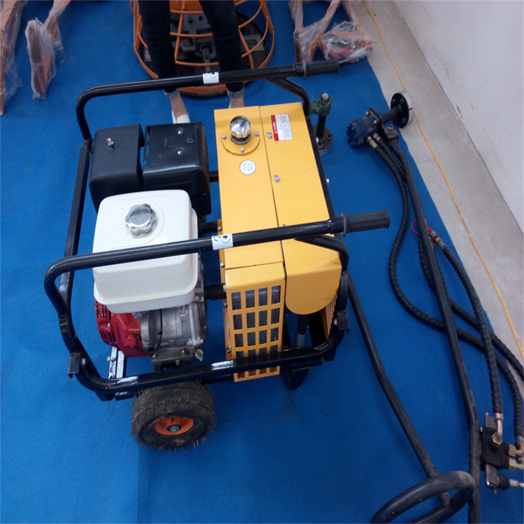 成德 小型液压抽水泵 透水地坪摊铺机 1-6米校园透水摊铺机