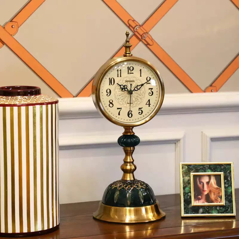 复古桌面美式轻奢静音欧式家用座钟客厅装饰品批发台钟时钟钟表