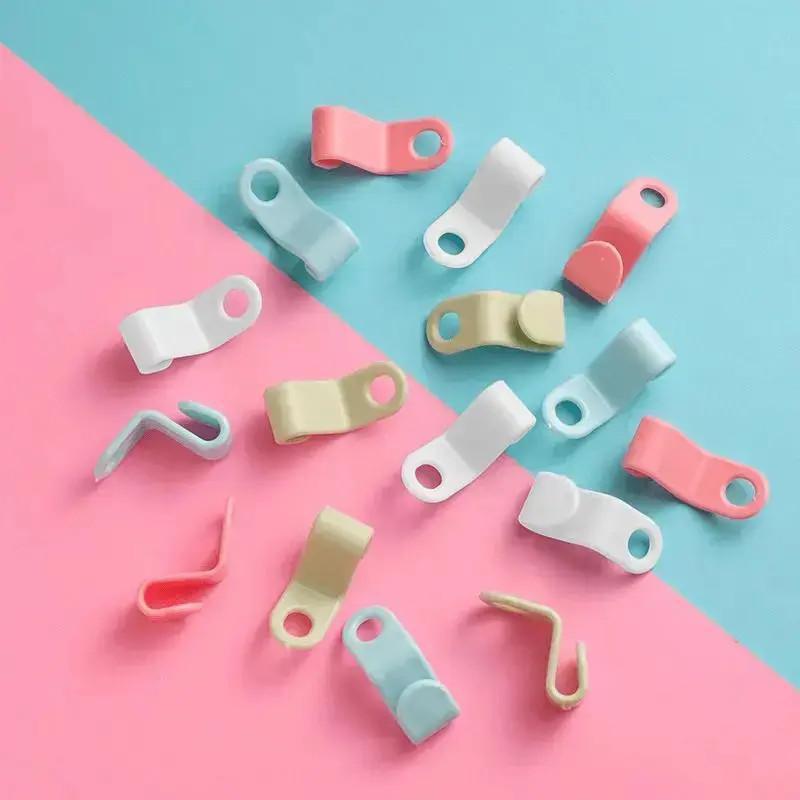 Clothes hanger connecting hooks for home use, stackable hanger connectors, wardrobe storage connecting hooks, easy to use, durable and portable Clothes hanger connecting hooks for home use, stackable hanger connectors, wardrobe storage connecting hooks, easy to use, durable and portable