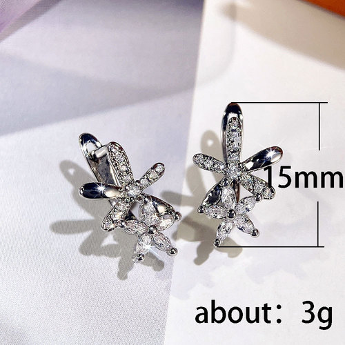 Cao Shi Han-style cute and exquisite copper-inlaid zircon flower earrings for women, Instagram influencer high-quality floral women's earrings