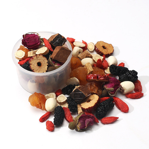 American ginseng, Ganoderma lucidum nourishing tea, astragalus, Codonopsis, longan, red dates, combined Qi and health tea, autumn and winter male and female vitality tea.