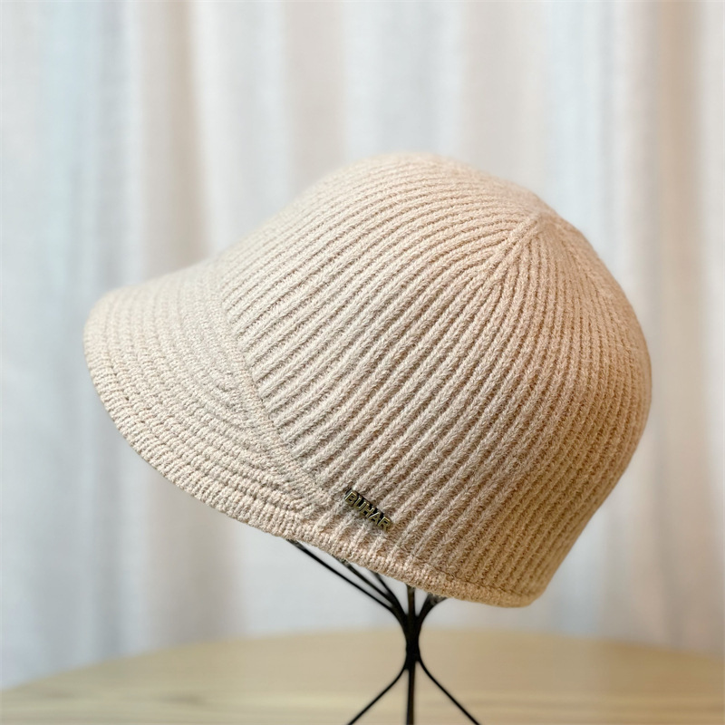 Neue Herbst und Winter Ente Zunge Design Sinn Streifen Kleine Stirnband frauen Strickmütze_voghion.com