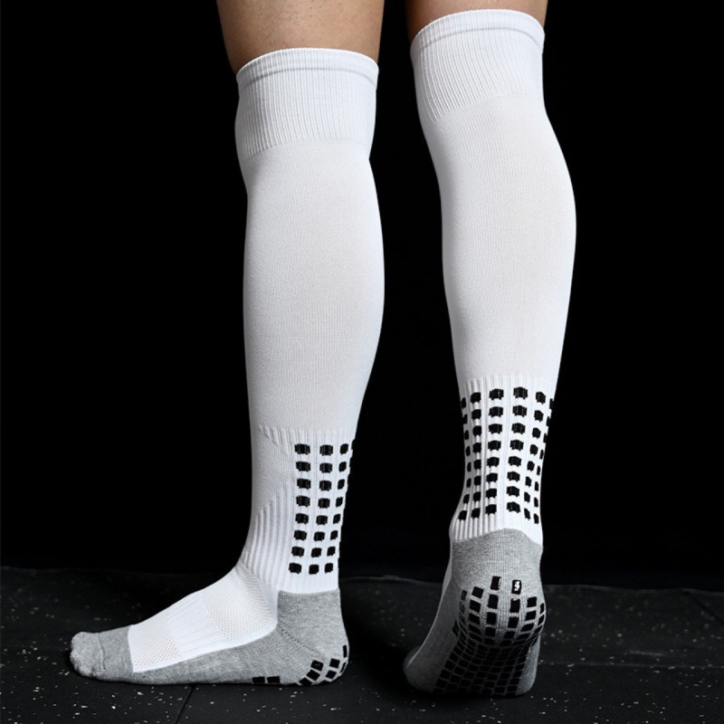 Calcetines de fútbol para hombres al por mayor sobre rodillas antideslizantes dispensadores de calcetines de fútbol de tubo medio calcetines deportivos profesionales antideslizantes antibacterianos