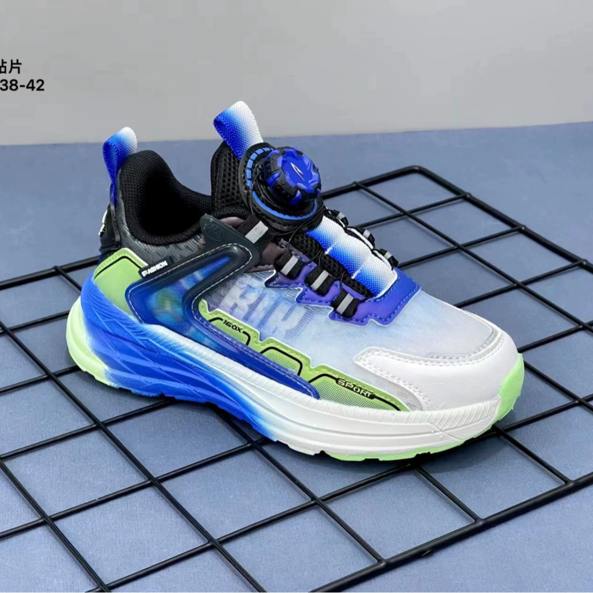 德尔惠 Sports shoes for boys, soft footwear for leisure, soft sole, for teenagers