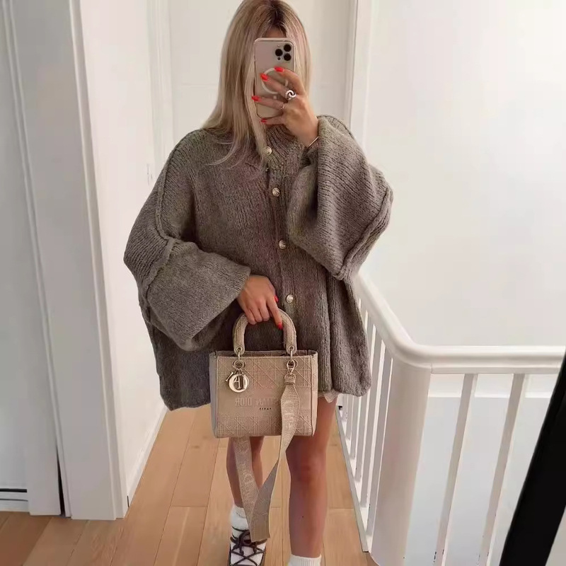 2026 Spring Mature Style Solid Color Polo Collar Knitted Cardigan for Women, European and American/African Cross-Border Thick Princess Sleeve Sweater 2026 Spring Mature Style Solid Color Polo Collar Knitted Cardigan for Women, European and American/African Cross-Border Thick Princess Sleeve Sweater