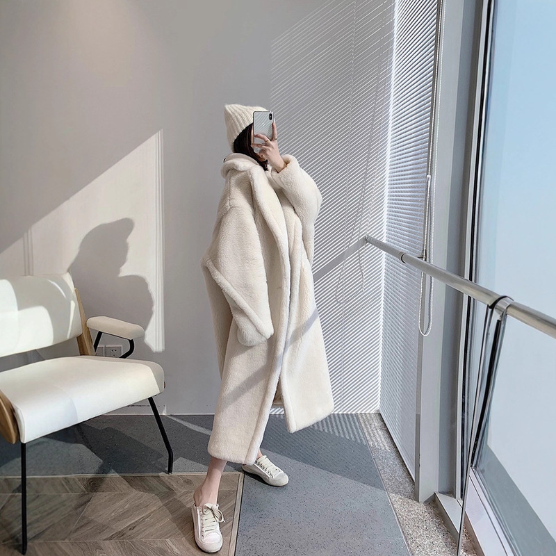 M's 2025 Autumn and Winter Off-White Teddy Bear Coat Mid-Length Alpaca Fur Outwear for Women M's 2025 Autumn and Winter Off-White Teddy Bear Coat Mid-Length Alpaca Fur Outwear for Women