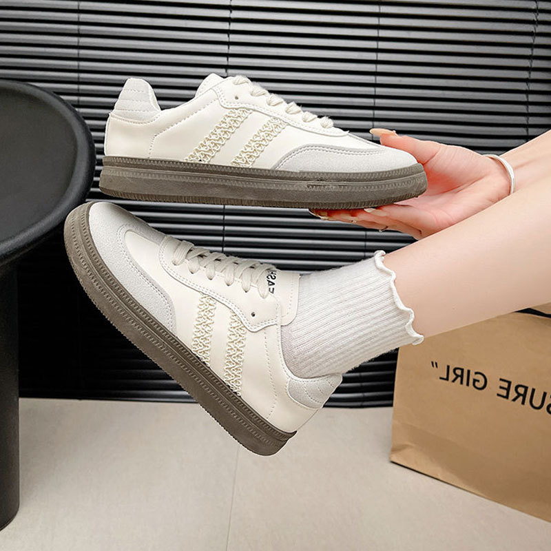 INL plata zapatos de entrenamiento de mujeres 2026 nuevo otoño transpirable Gump zapatos de skate casual universal deportivo de mujer