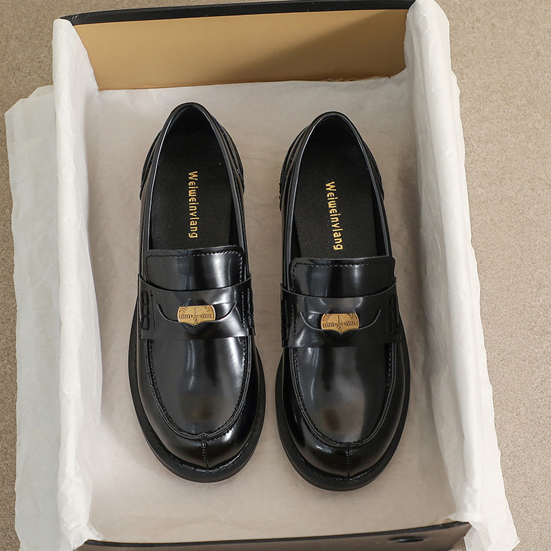 威威女郎 8107-1小皮鞋女春秋厚底乐福鞋英伦风粗跟单鞋大码女鞋 威威女郎 8107-1小皮鞋女春秋厚底乐福鞋英伦风粗跟单鞋大码女鞋