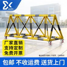 �ƶ�����·�Ϸ�ײ��������ѧУ�׶�԰�ſ�ͣ��·�ϻ�����ȫ����