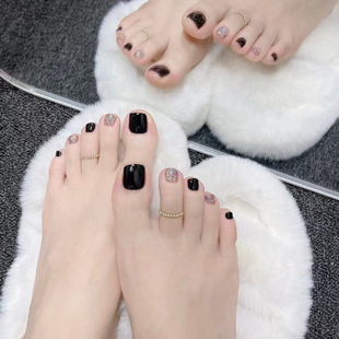 White and Black Shiny Nail Polish That Shows Your Feet, No-Bake, Quick-Drying, Non-Tearable, Long-Lasting, Non-Fading, Waterproof, Hand-Painted and Foot-Painted