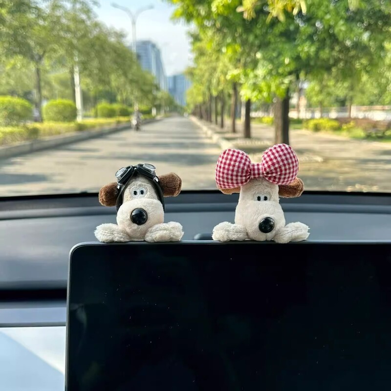 車のスクリーンオーナメント、かわいい犬の車のディスプレイ、ぬいぐるみオーナメント、男性と女性の人形の装飾|undefined