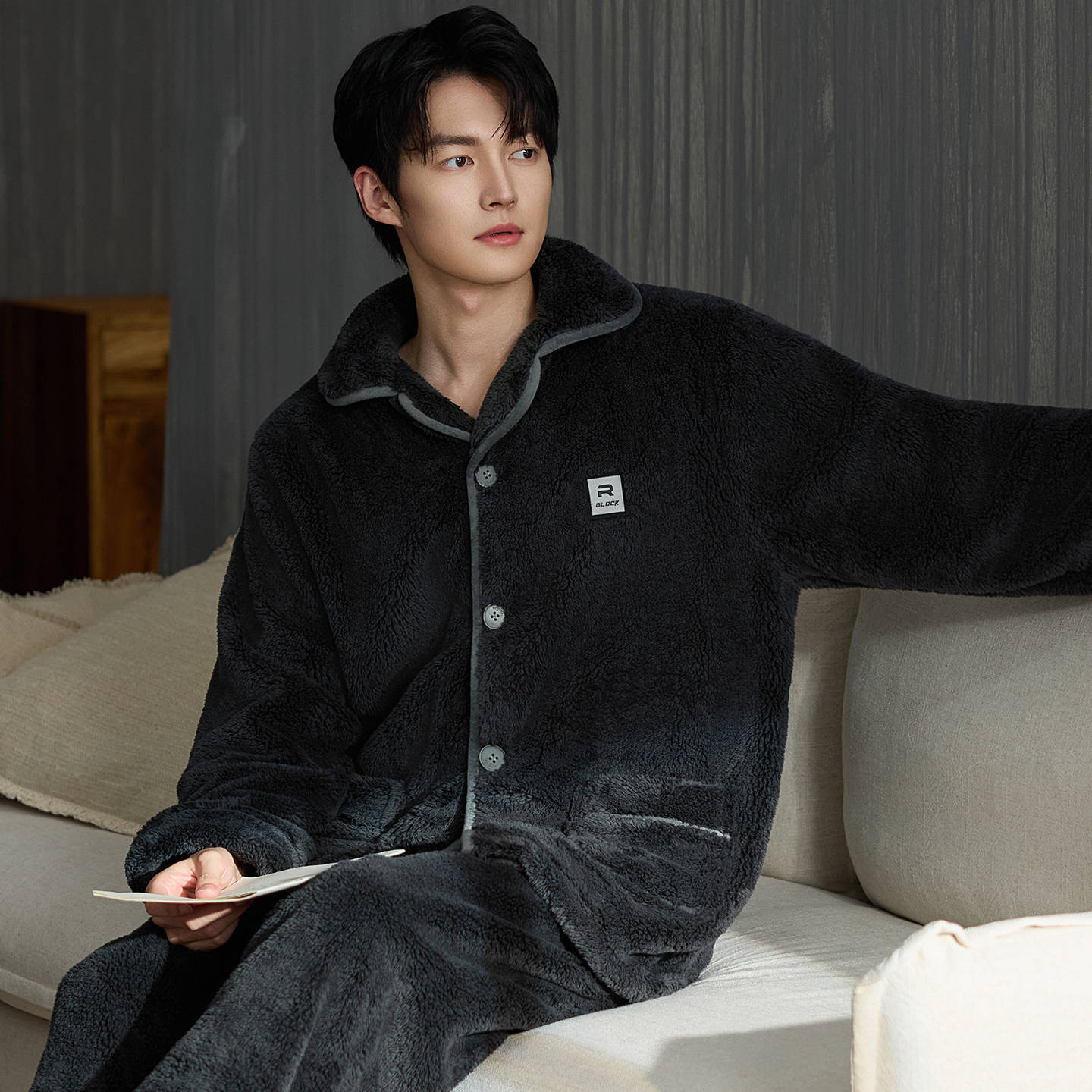 300g Coral Velvet Men's Pajamas Autumn and Winter Fleece-Lined Thickened Winter Warm Flannel Home Wear Set Wholesale