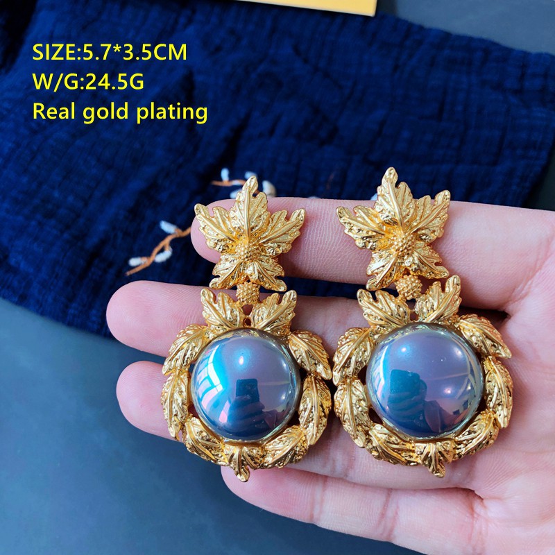26g Weight No Inlaid Inlay Material Earrings, Ear Studs Classification Wedding, Travel Occasion Printing Pattern Women'S Gender Plating Design Fashion Style Grey, Red, Blue, Silver, Black Color Modern Re-engraved Medieval Silver Needle Stud Earrings Colored Gemstones Gray Color Shell Earrings 5