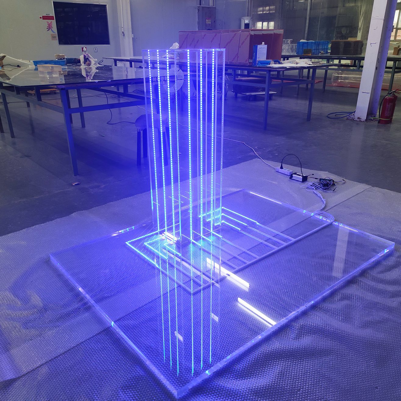 亚克力展示架发光有机玻璃展台创意设计高级感变速箱展架