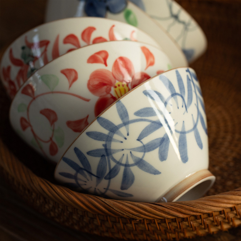 Japanese Imported Mino Ware Red-Painted Arabesque Ceramic Bowl, Japanese-Style Rice Bowl, Anti-Scalding Tall Conical Bowl, Household Soup Bowl Japanese Imported Mino Ware Red-Painted Arabesque Ceramic Bowl, Japanese-Style Rice Bowl, Anti-Scalding Tall Conical Bowl, Household Soup Bowl