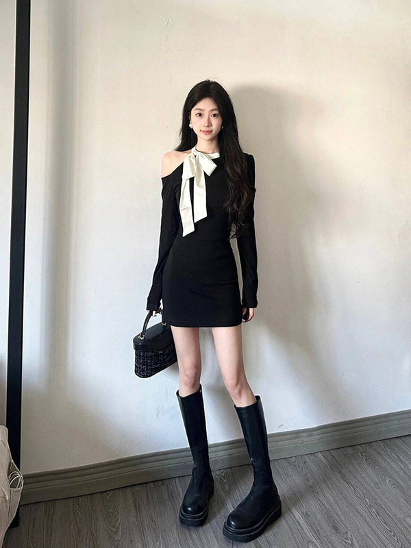 法式纯欲蝴蝶结黑色针织连衣裙子女修身气质露肩包臀a字短裙秋季|undefined