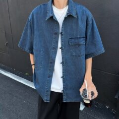 2024 夏の新スタイル中国風のボタン半袖デニムシャツ男性と女性のためのレトロな古いルーズトップ