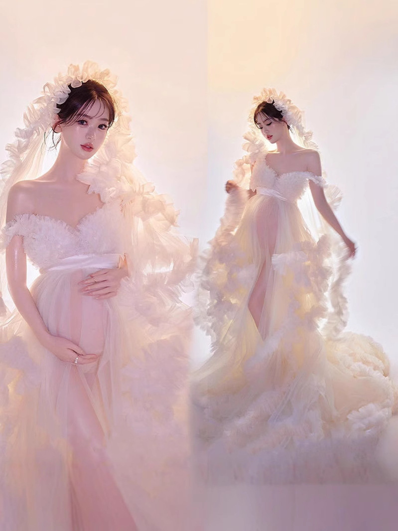 Pregnant woman photoshoot clothing studio beautiful pregnant mom…