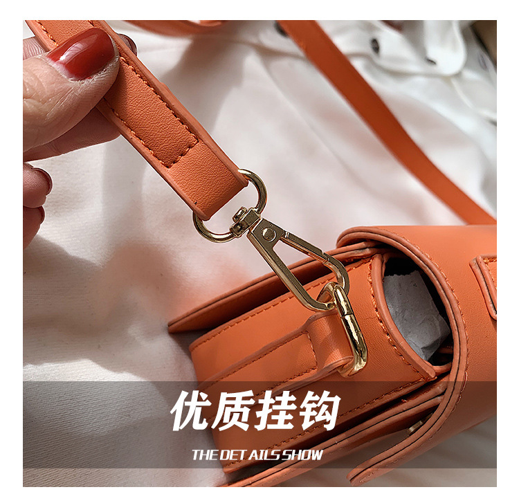 Korean Retro Simple Casual Bag display picture 21