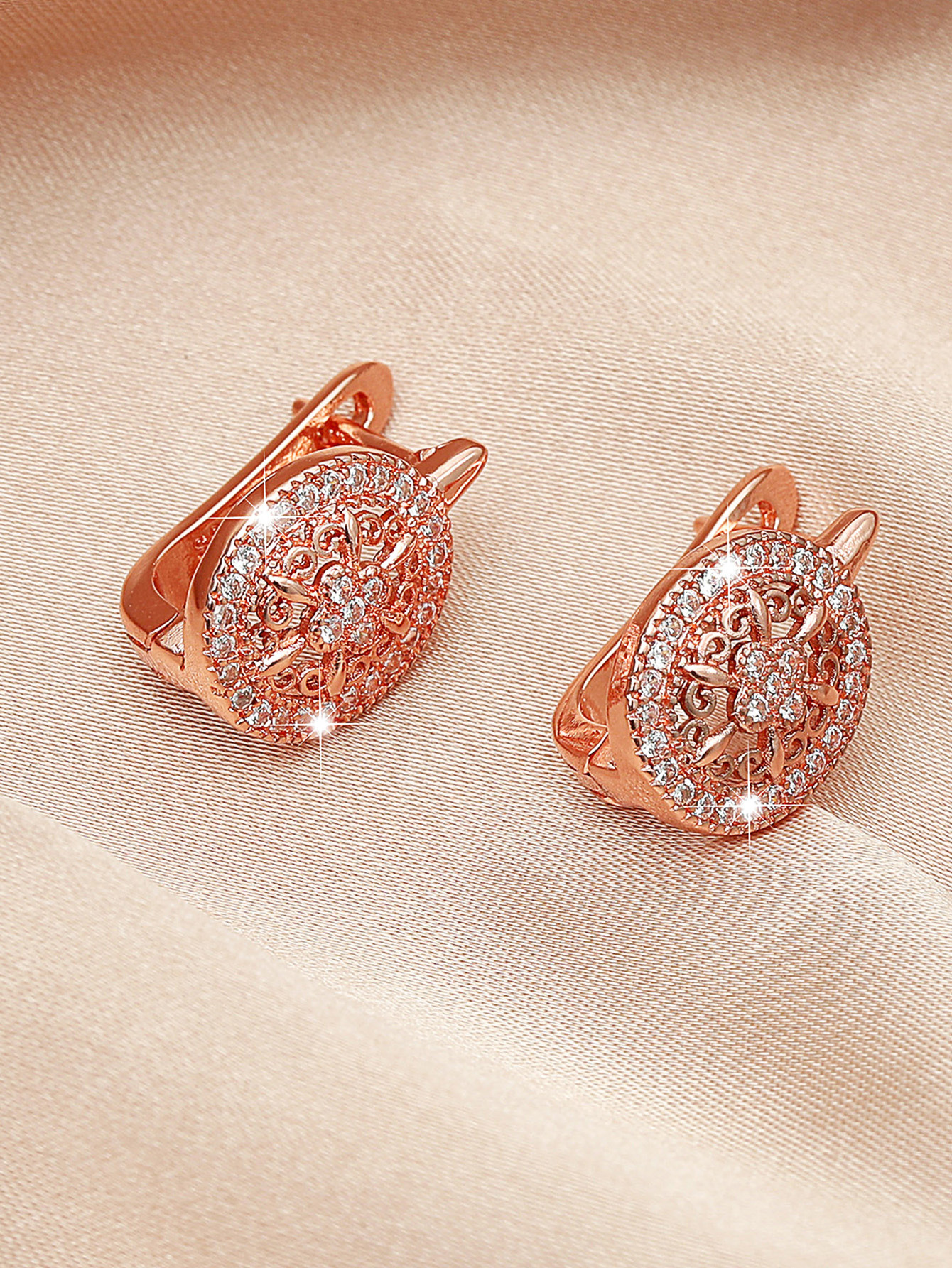 韩国东大门饰品创意耳环复古时尚气质个性简约锆石耳环女地摊货源