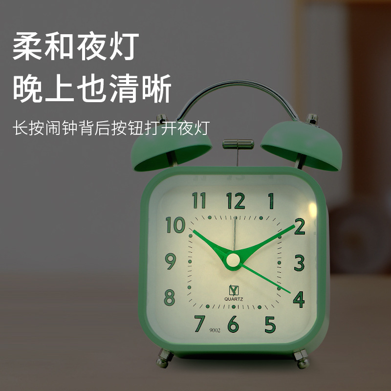 Reloj simple para estudiantes con dormitorio perezoso levantarse de la cama super alto reloj de asiento de metal nuevo silencioso caminando reloj despertador de luz nocturna