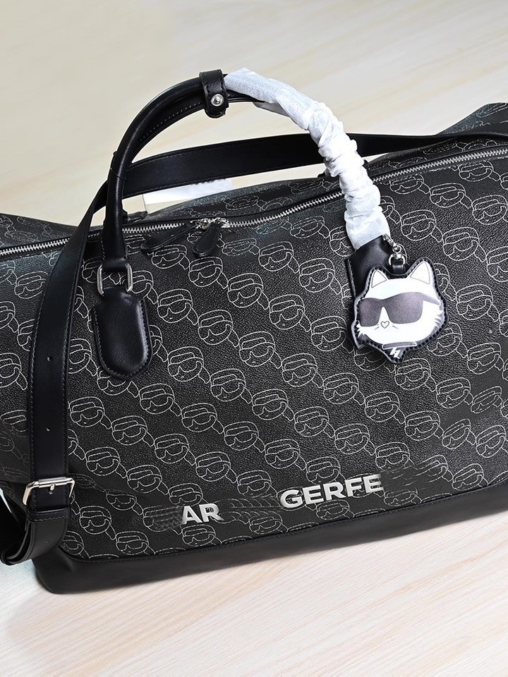 retro fashionable capacious handheld bag strap for traveling