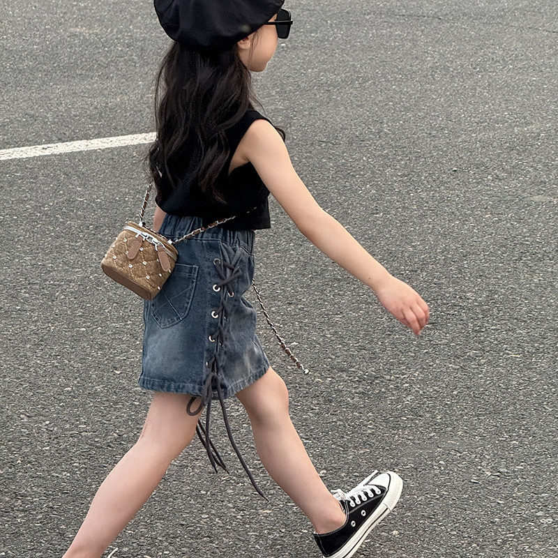 Bolsas de hombro de moda para niños y niñas con remaches 2025 bolsas de cadena de comercio exterior nuevas bolsas de niños mini bolsas de caja de niños