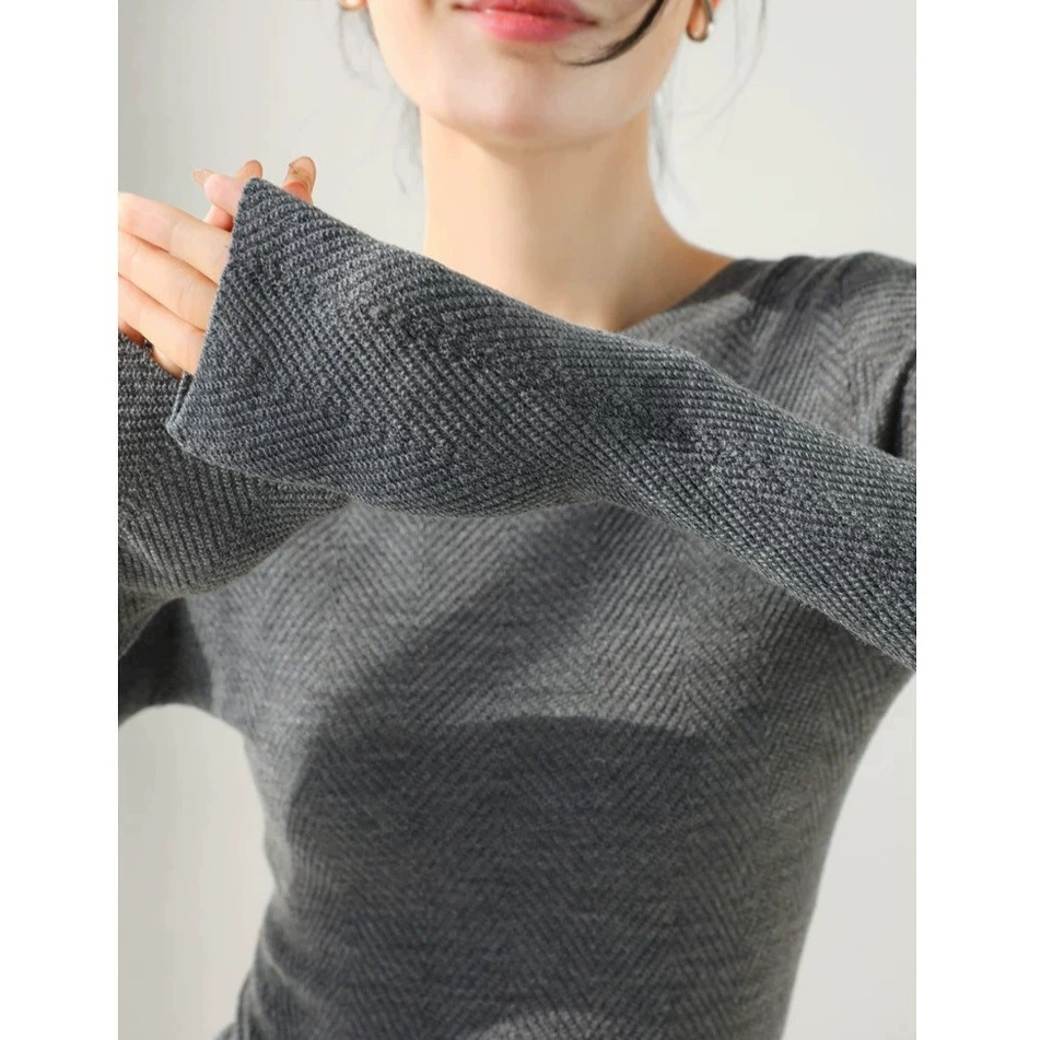 Элитный женский зимний свитер-база 2025 года из высококачественной пряжи Янцзы, бесшовный, из текстурированной шерсти, облегающего кроя, с круглым вырезом, серого цвета.