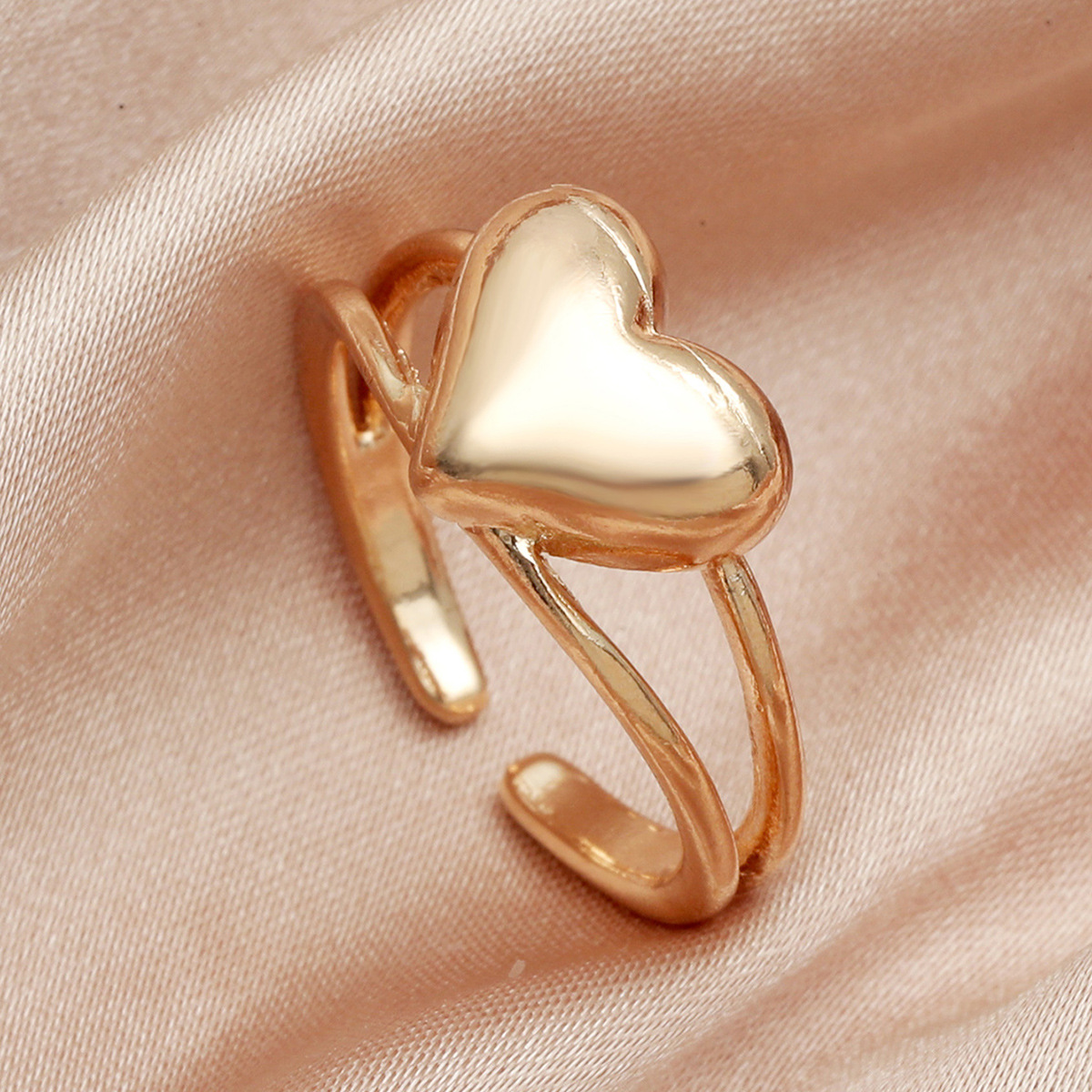 New Fashion Black Peach Heart Multi-layer Ring Wholesale Nihaojewelry display picture 4