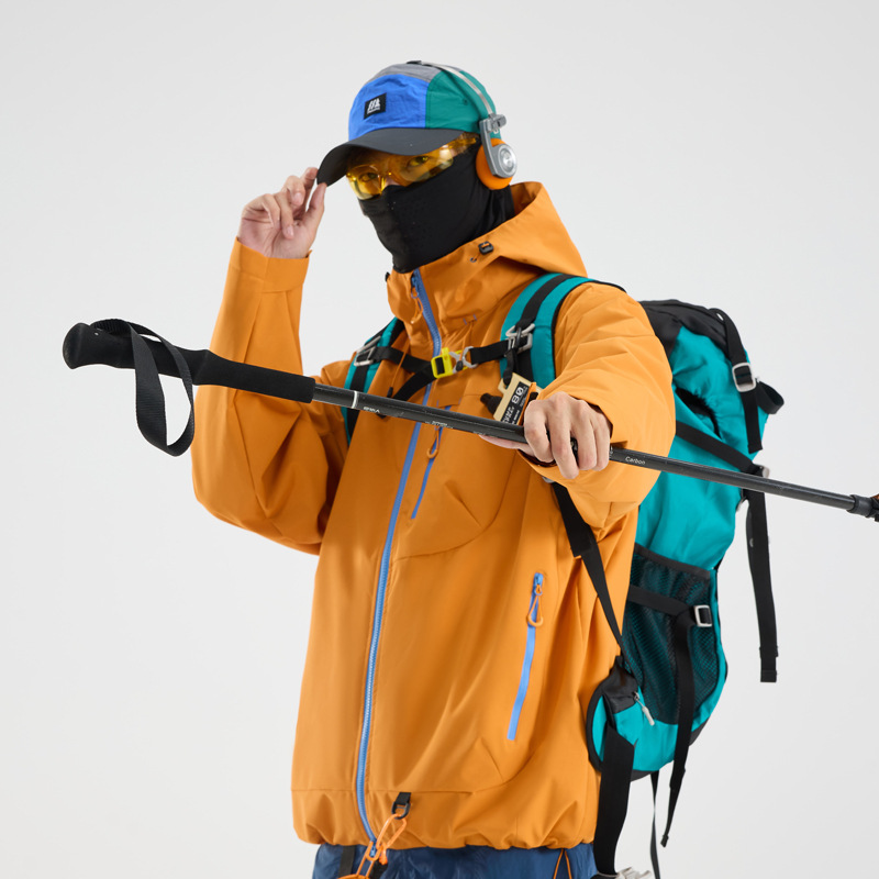 Mountain Style Three-In-One Jacket for Men and Women, Spring and Autumn Trendy Outdoor Hiking Casual Waterproof Jacket