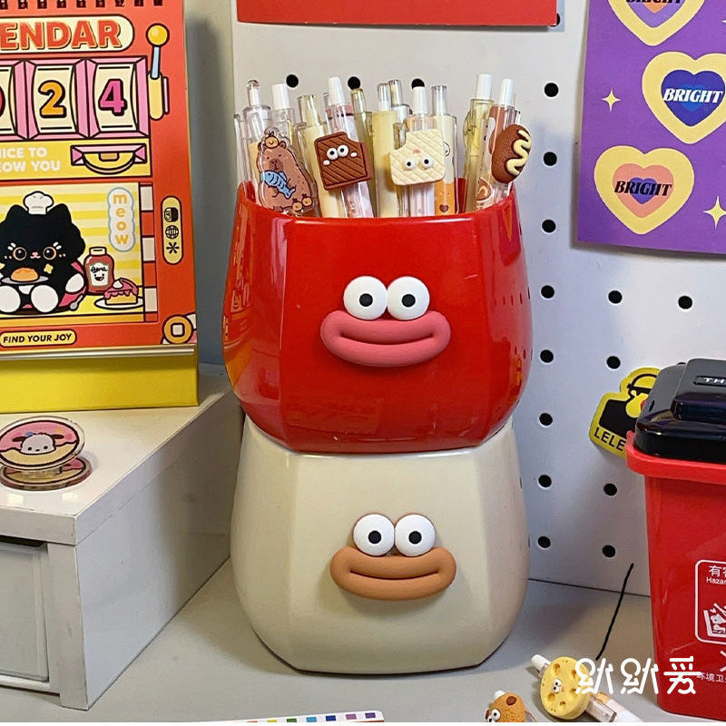 Ins 스타일 높은 가치 메이크업 저장 상자 학생 사무실 데스크탑 펜 홀더 어린이 재미있는 문구 귀여운 펜 홀더