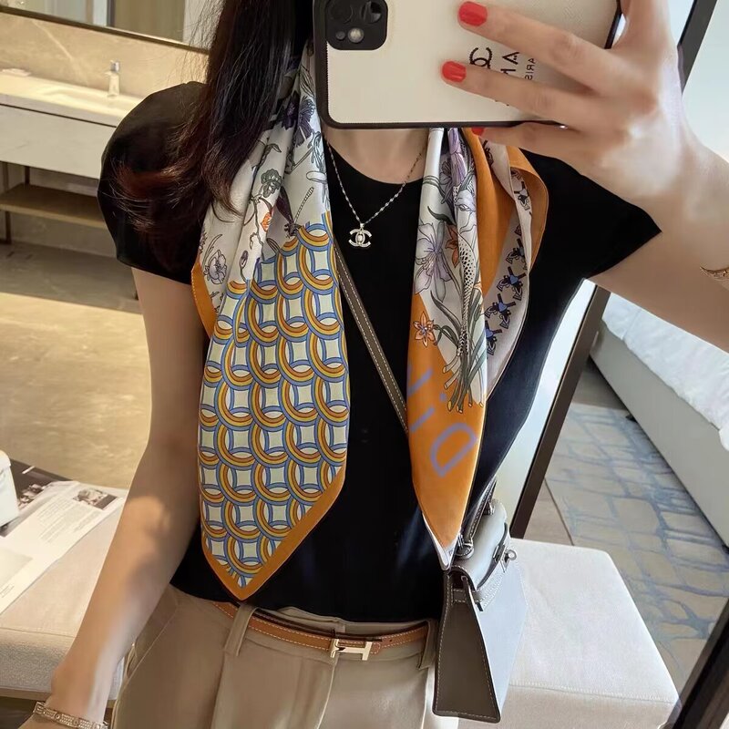 2026 Spring and Autumn Season Imitation Silk Small Square Scarf Fashionable Ol Commuter Letter Print 70cm Silk Scarf Directly from the Source