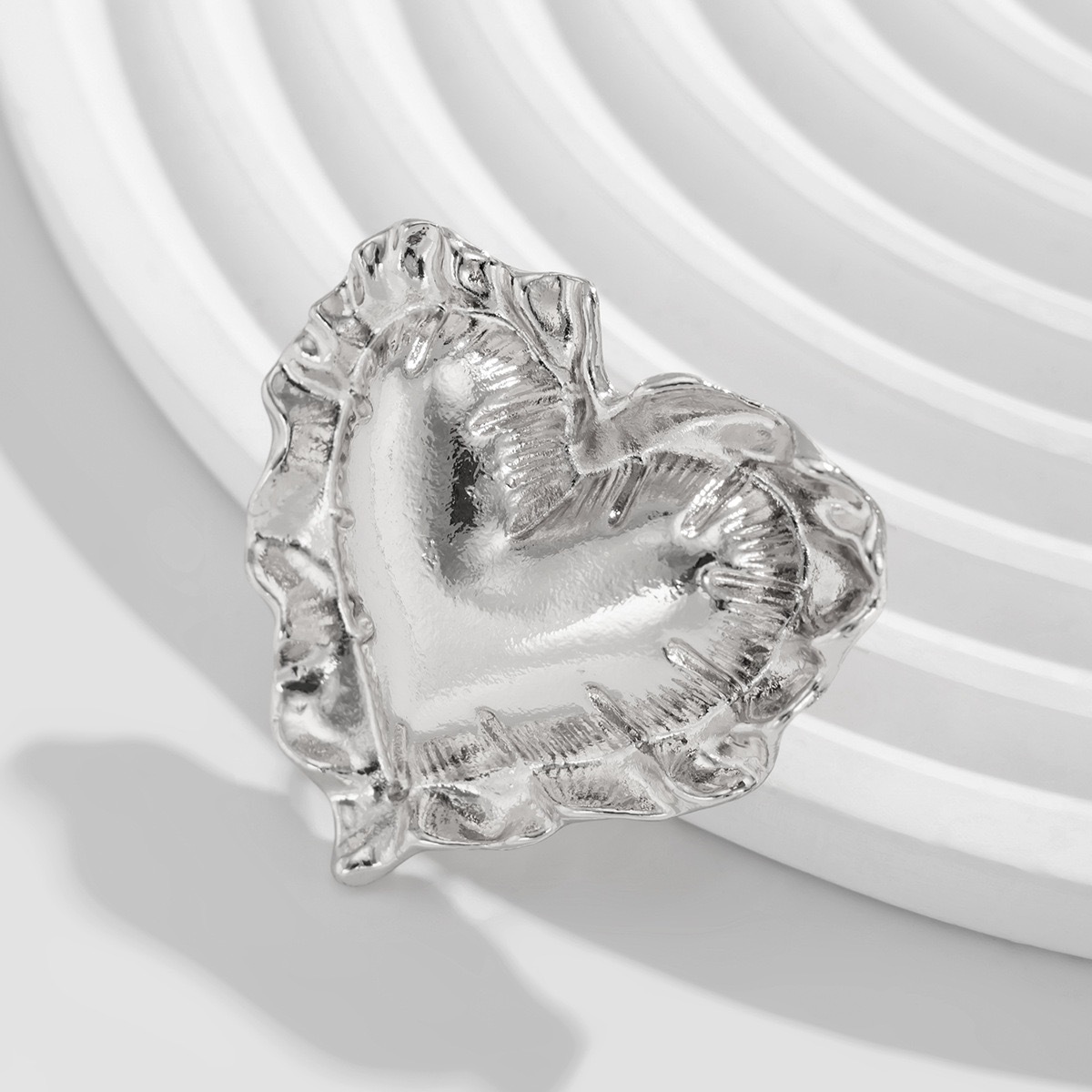 Simple Style Classic Style Geometric Heart Shape Alloy Plating Women's Open Rings display picture 9