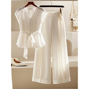 Summer 2025 New Outfit Set: French-Style Fashion Top with a Slimming Effect and Wide-Leg Pants Two-Piece Set