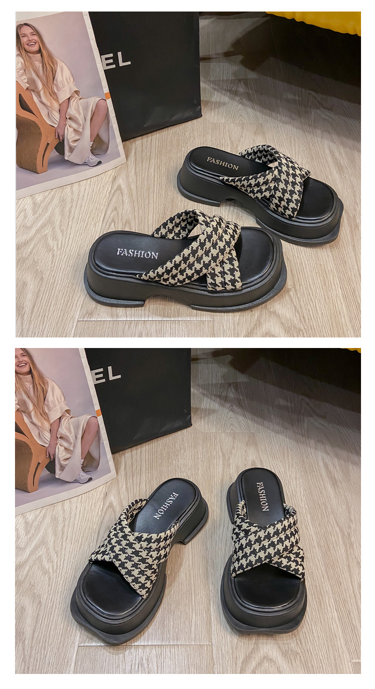 Matsuke Cross Hausschuhe für Damen Sommer Oberbekleidung 2024 Neue Qianniao karierte dicke Sohle Strandschuhe_voghion.com