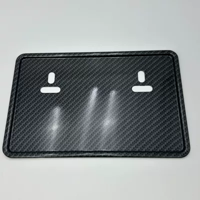 Cross-Border American Standard Carbon Fiber License Plate Frame, Thickened Anti-Falling Stainless Steel License Plate Frame, Black and Silver Universal Model