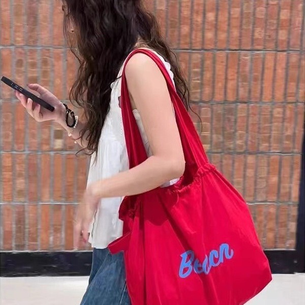 202 Spring and Summer New Fashion Large-Capacity Single Shoulder Armpit Bag Female Simple Commuter Student Tote Bag Ins